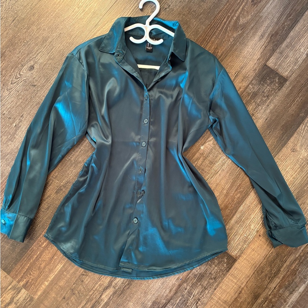 Green Button-Up Women's blouse